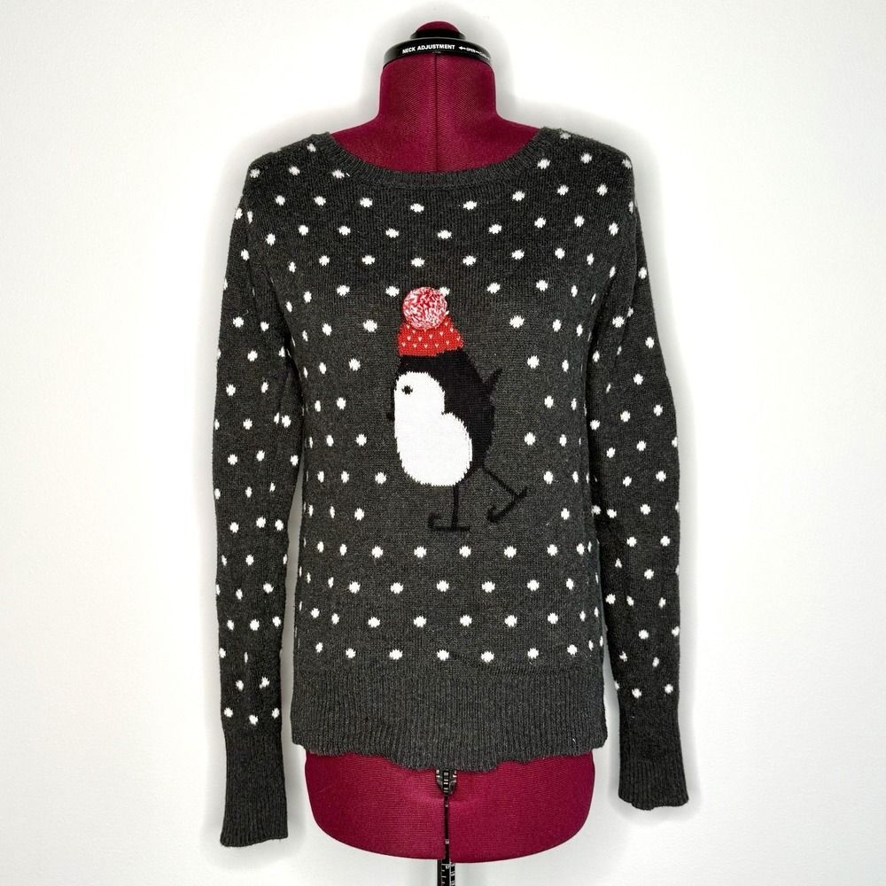 Women's S Gray Shrinking Violet Holiday Winter Ice Skating Bird Penguin Sweater